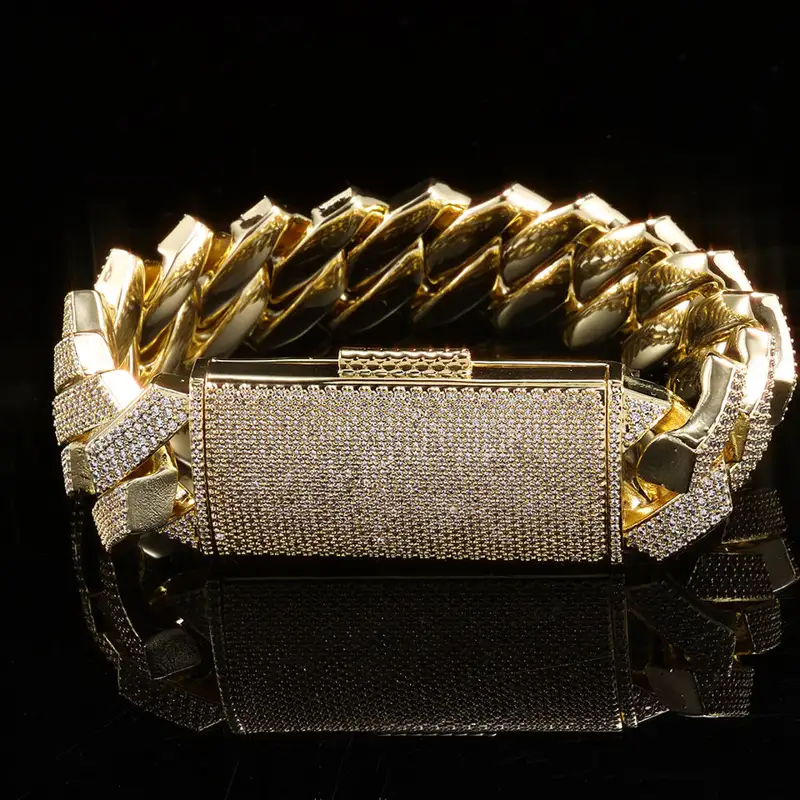 18mm Silver Moissanite Cuban Link Bracelet, product design view 2.