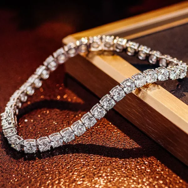 White Clear Round Tennis Bracelet — product view 2
