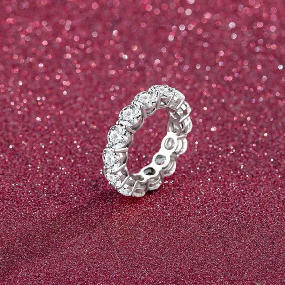 Round Lab-Grown Diamond Ring in Gold shown in the product photograph.
