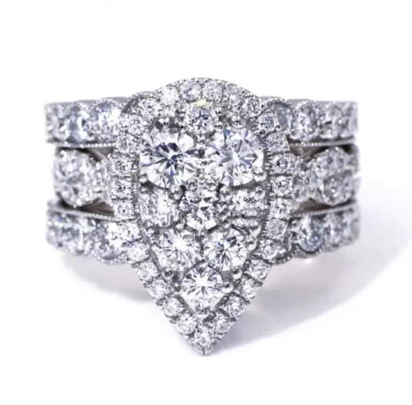 Round Lab-Grown Diamond Ring Set in Gold shown in the product photograph.